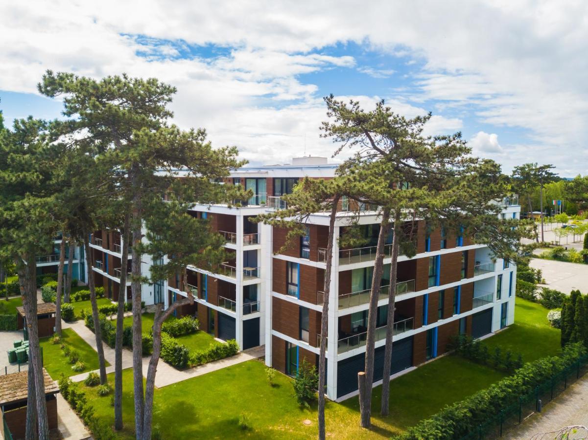 Mf Port Azur Wellness Apartments Siofok Exterior photo