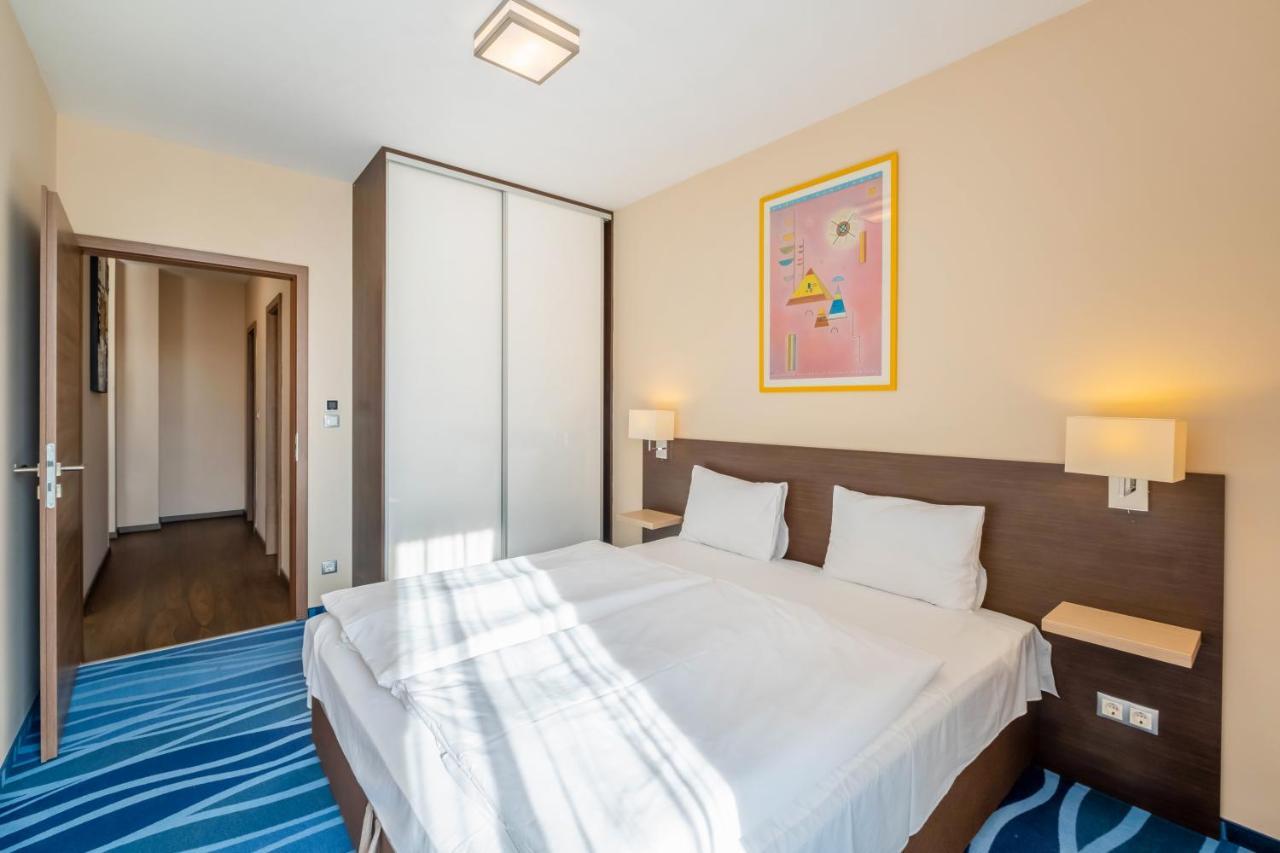 Mf Port Azur Wellness Apartments Siofok Exterior photo